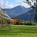Hotel Maison Tissiere 3*