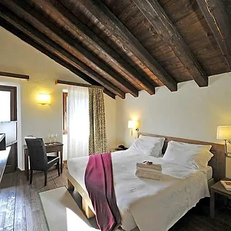 Maison Tissiere Hotel