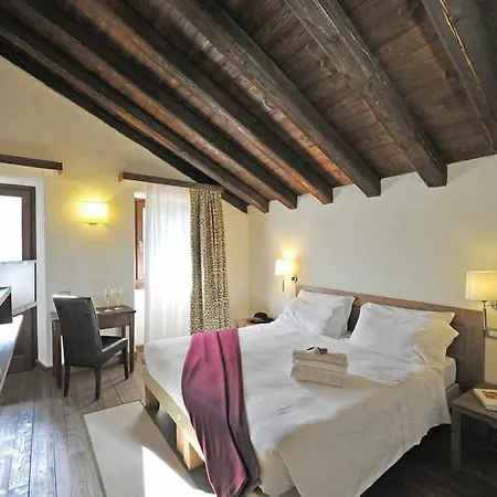 Maison Tissiere Ξενοδοχείο 3*